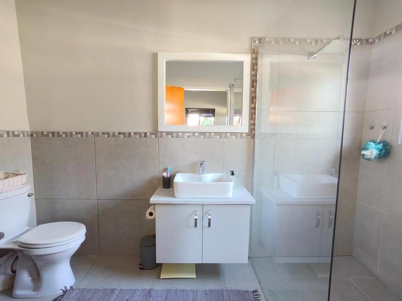 5 Bedroom Property for Sale in Prince Alfred Hamlet Western Cape